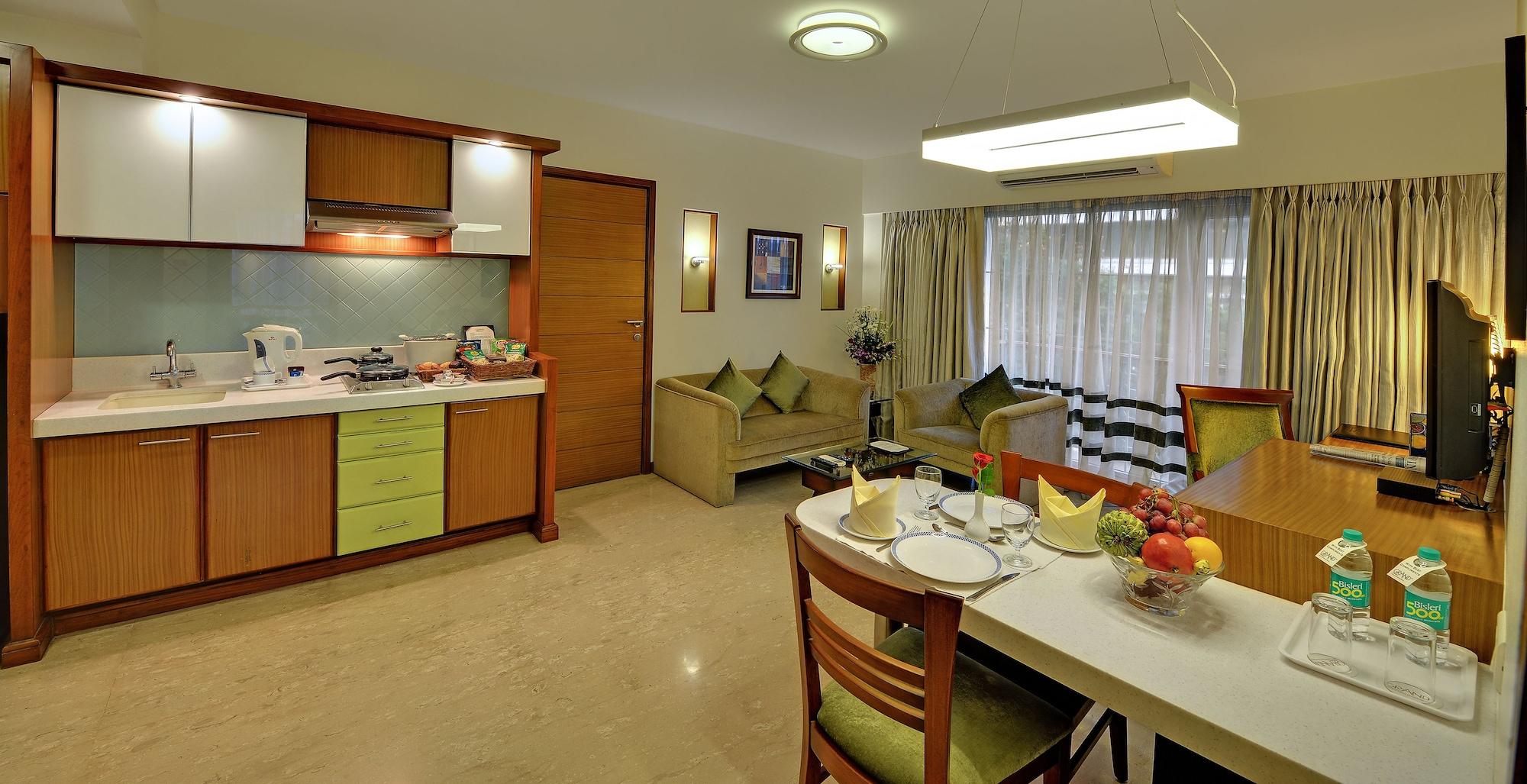 Gry residencia Hotel&apartamentos con servicio Bombay Exterior foto
