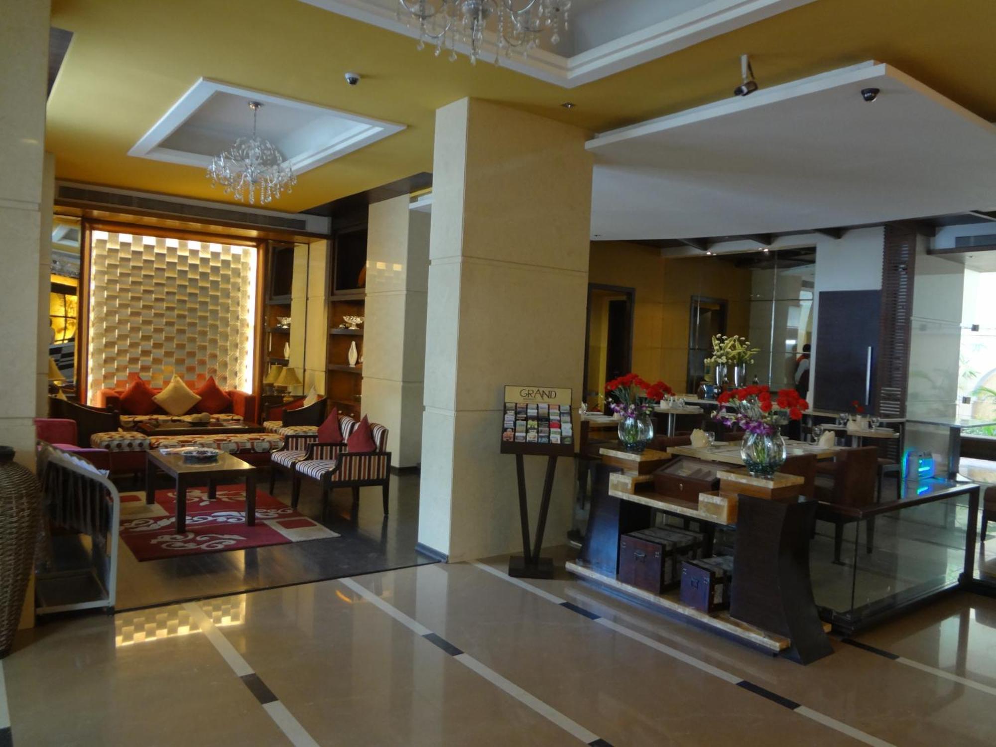 Gry residencia Hotel&apartamentos con servicio Bombay Exterior foto