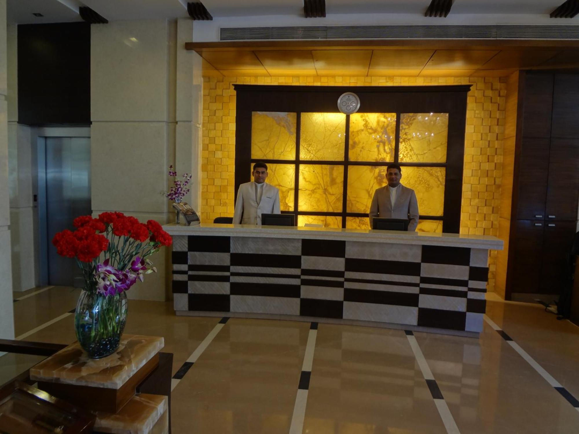 Gry residencia Hotel&apartamentos con servicio Bombay Exterior foto