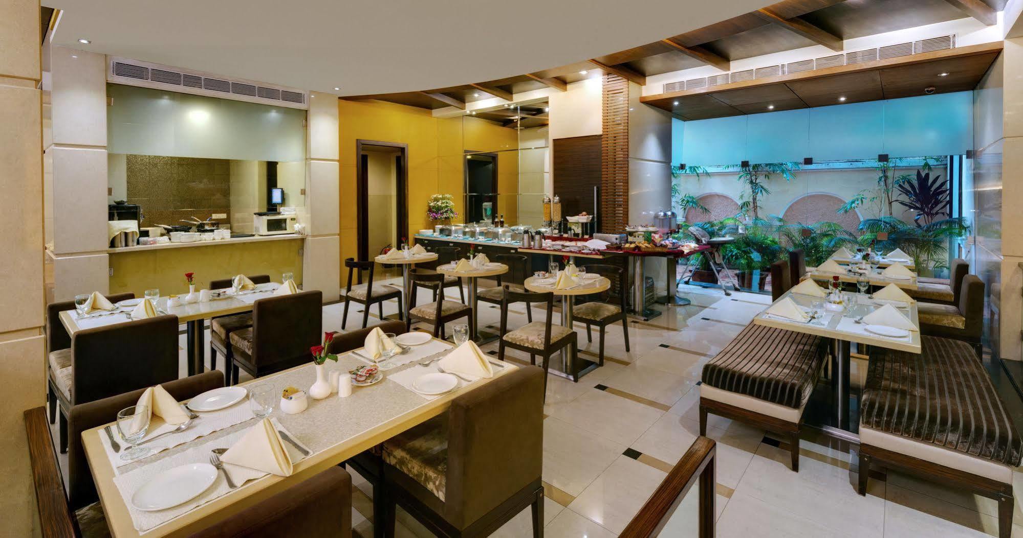 Gry residencia Hotel&apartamentos con servicio Bombay Exterior foto